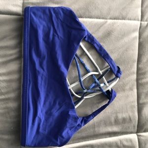 Lululemon sports bras